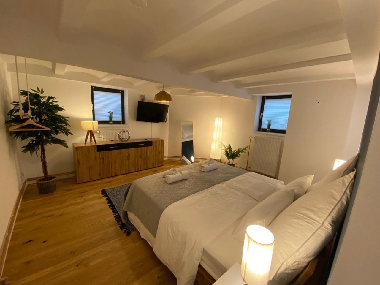 Stilvolle Stadtwohnungen Bremen I Komfort & Charme Bagian luar foto